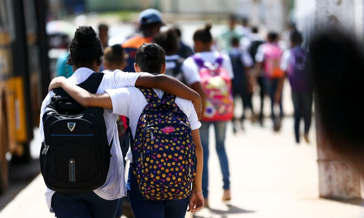 Violência nas escolas - Operação Escola Segura