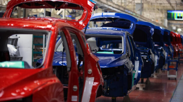 Linha de montagem de veículos