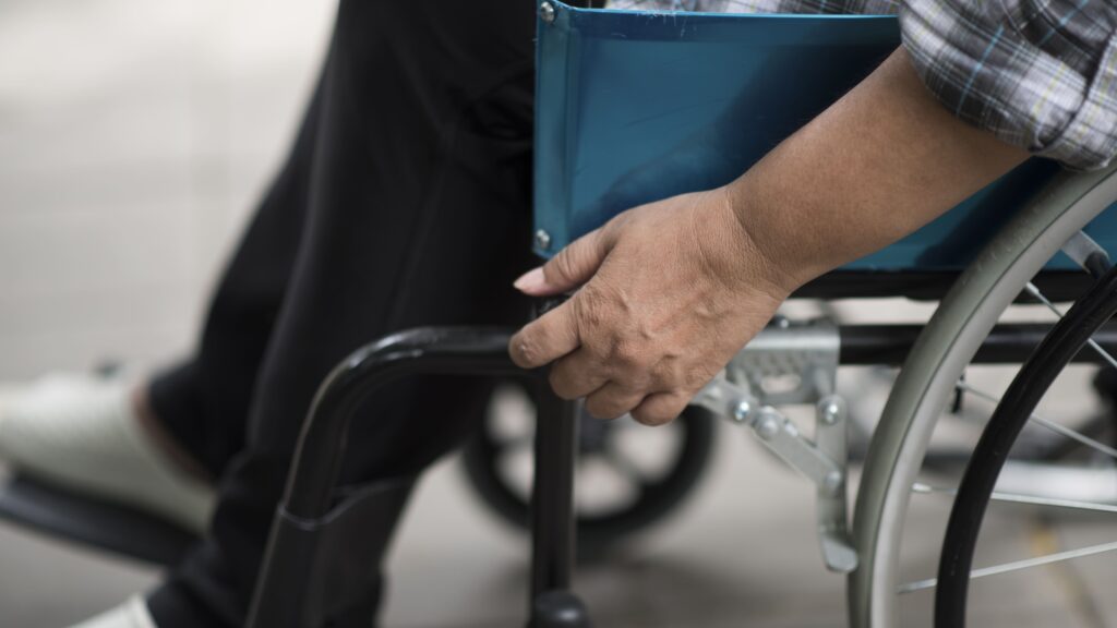 Cadeiras de rodas para pessoas com obesidade