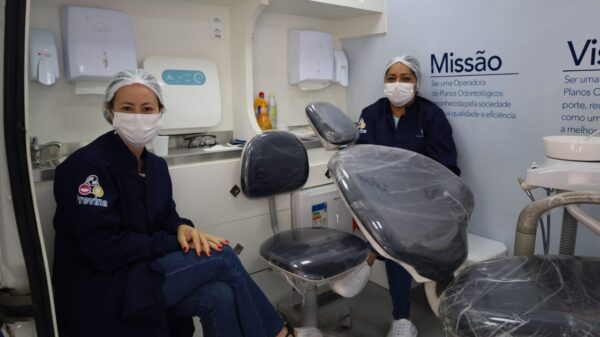 Odontomóvel Julho Neon