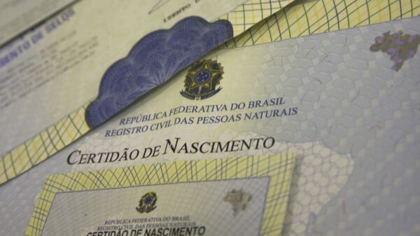 Certidão de Nascimento