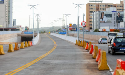 Faixa exclusiva para ônibus Túnel Rei Pelé