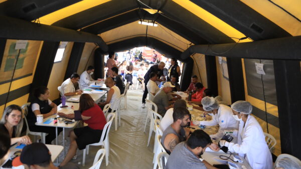 Tendas de atendimento dengue DF