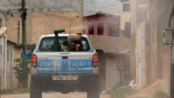 Saúde cria grupo de planejamento e equipe de supervisão contra a dengue