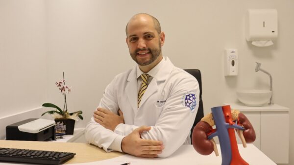 Dr. Alexandre Sallum