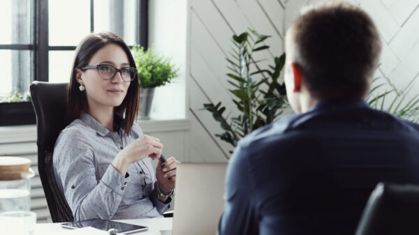 Primeiro emprego entrevista processo seletivo