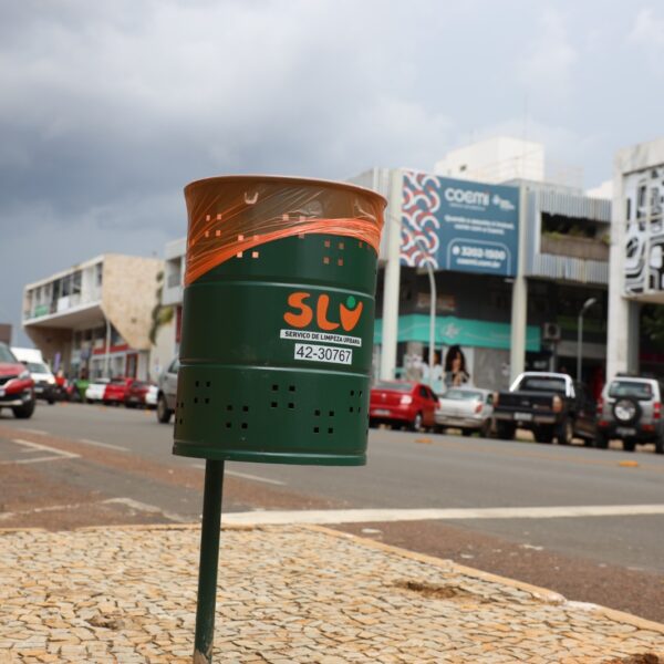 novas lixeiras SLU Plano Piloto Brasília