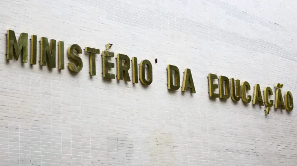 Encceja 2025 - Ministério da Educação (fachada)