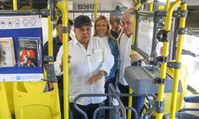 Ibaneis entrega novos ônibus DF