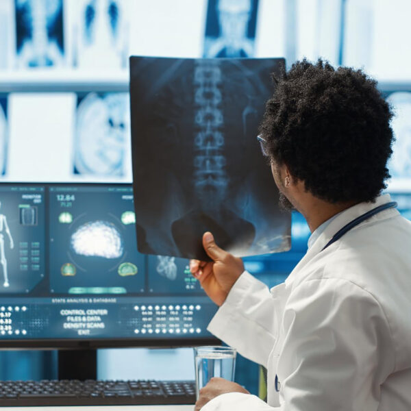 IGESDF abre seleção para médico radiologista