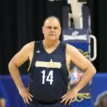 Jogador de basquete Oscar Schmidt morre aos 68 anos em São Paulo