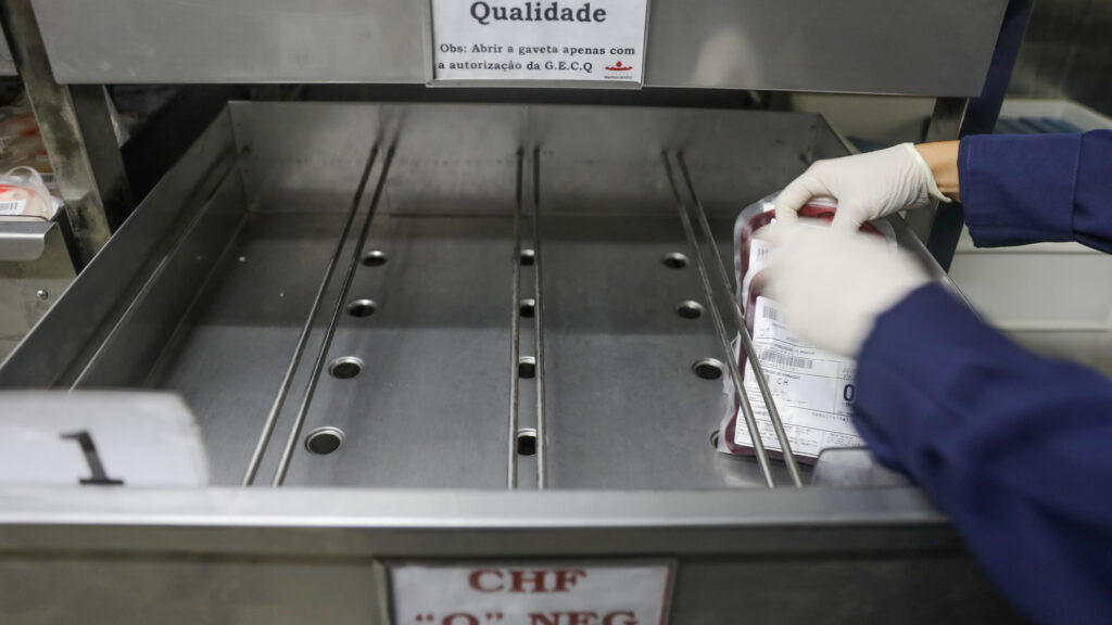 estoque sangue fundação hemocentro de brasília