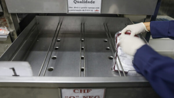 estoque sangue fundação hemocentro de brasília