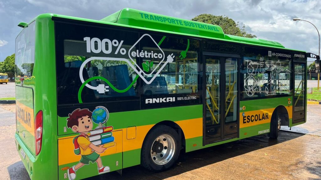 ônibus escolar elétrico DF